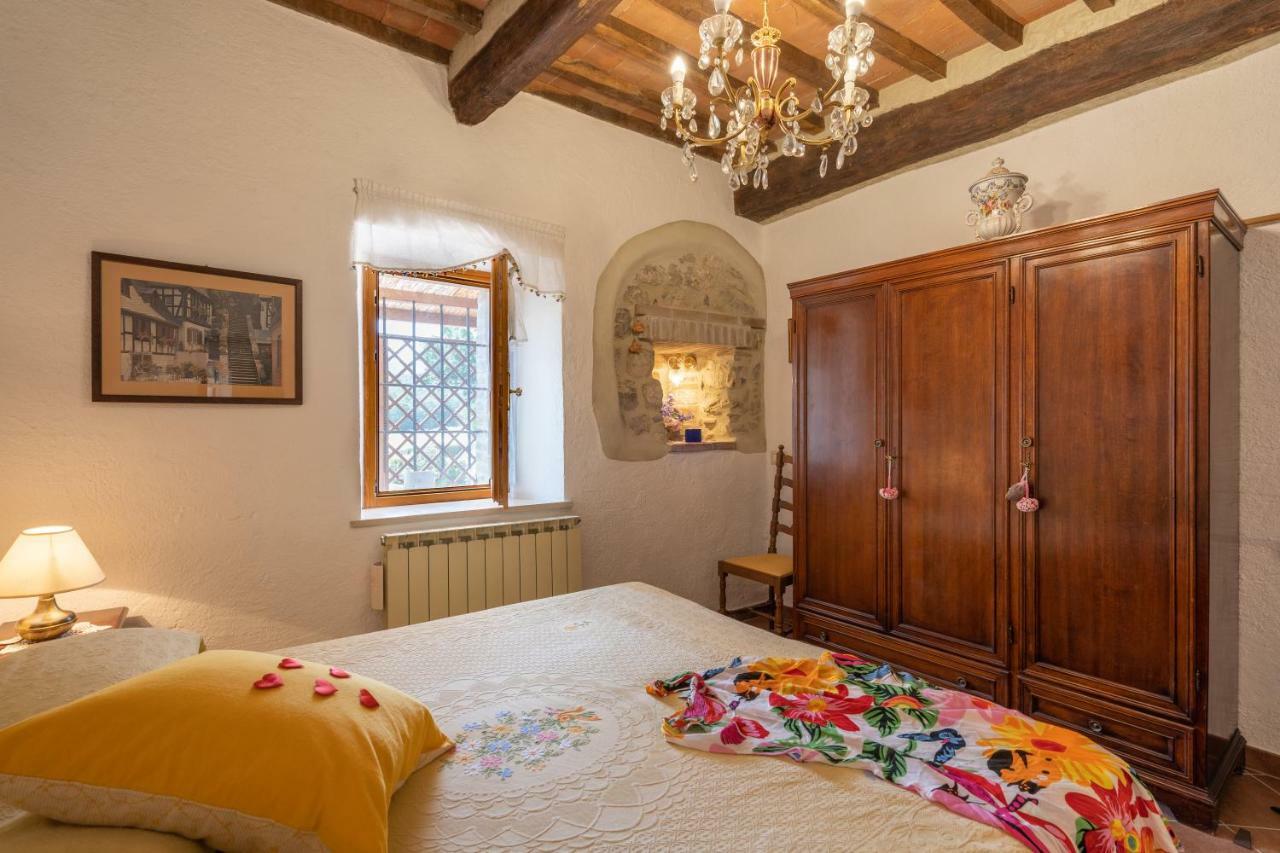 Giulia Superior Apartment Shared Pool Wi-Fi Casole d'Elsa Luaran gambar