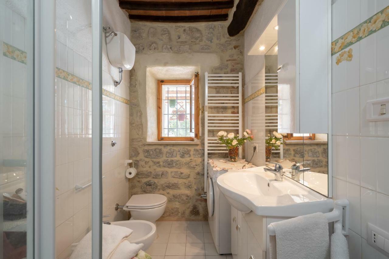 Giulia Superior Apartment Shared Pool Wi-Fi Casole d'Elsa Luaran gambar